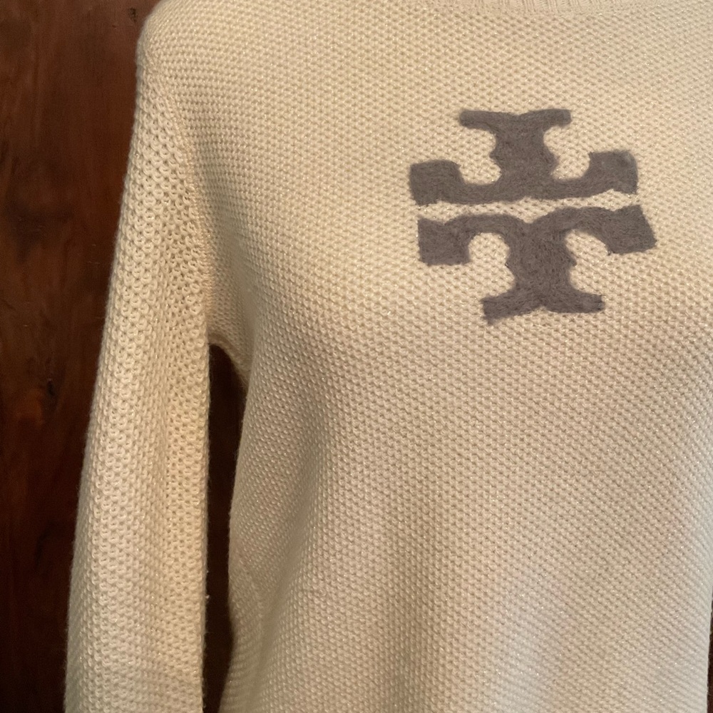 Tory Burch Cream Sweater with Gray Logo & Shimmery gold threading - Picture 6 of 16